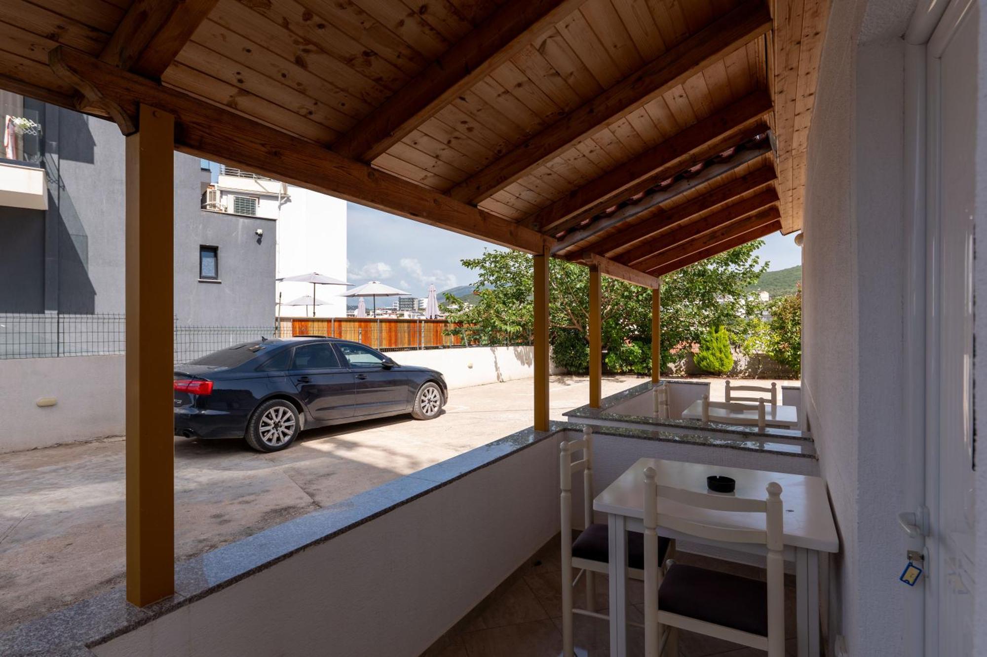 Guesthouse Siars Εξαμίλιο Εξωτερικό φωτογραφία